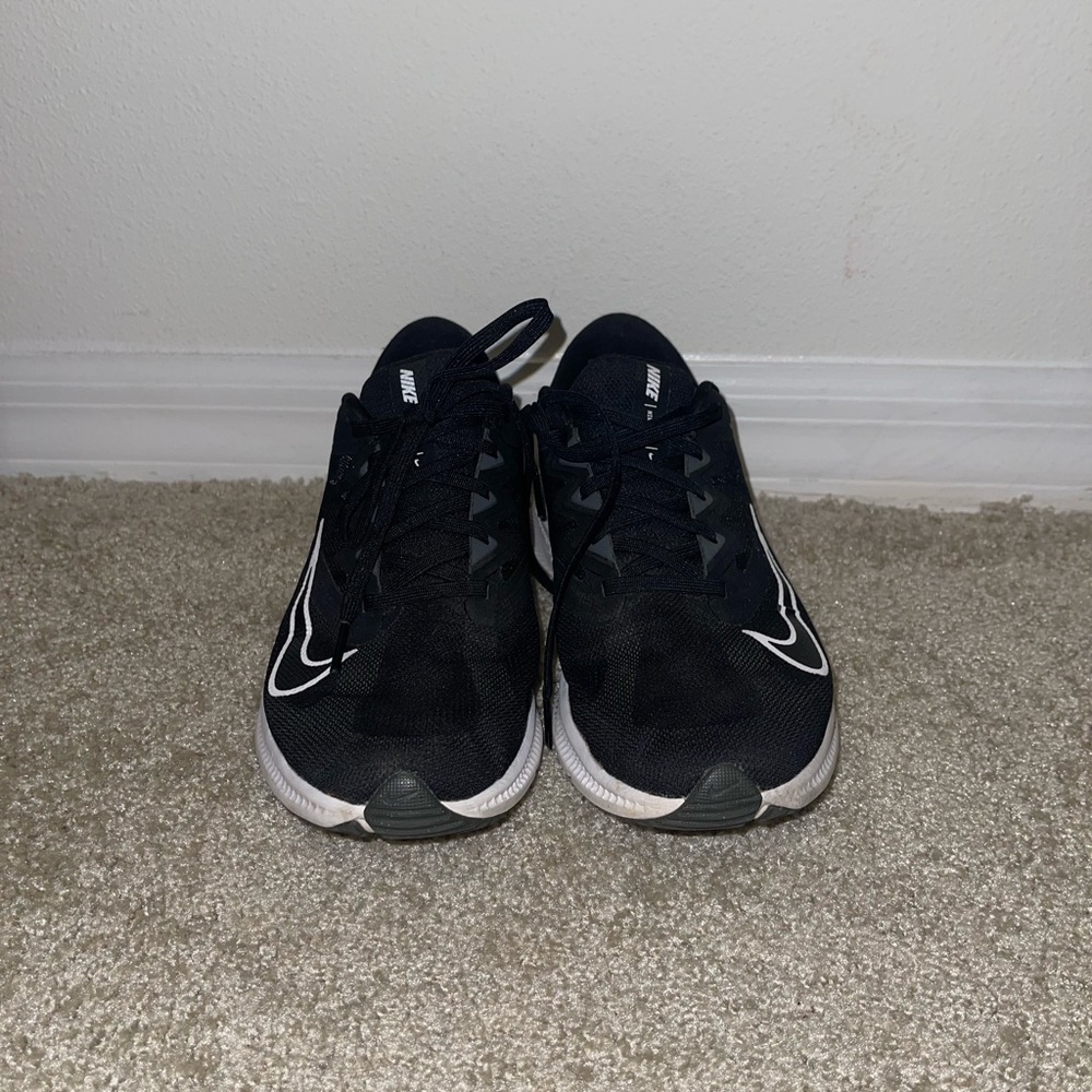 Nike Quest Running Shoes